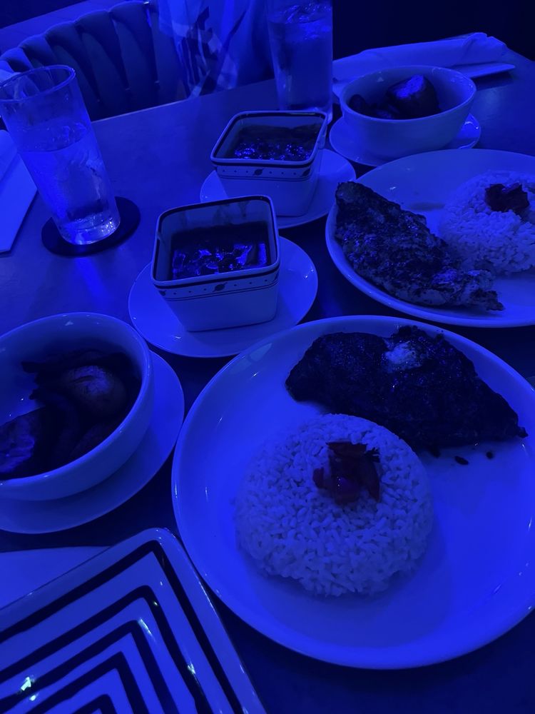 Norberto's Piano Bar & Lounge Logo