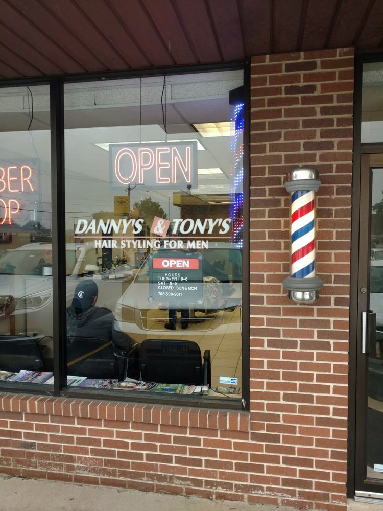 DANNY’S BARBER SHOP Updated October 2024 13 Reviews 9736 S