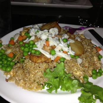 Grace's Mandarin - National harbor fried rice with peas, carrots, crab meat, shrimp & scallops - Asian Fusion Near Me - Oxon Hill, Maryland