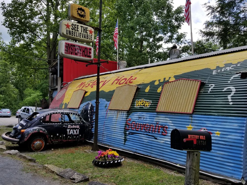 The Mystery Hole, Ansted Roadtrippers