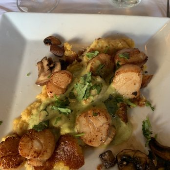 Black Cat Bistro - Sea Scallops - New American Near Me - Cambria, California