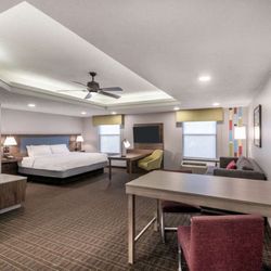 Hampton Inn & Suites Burlington - Guest room
