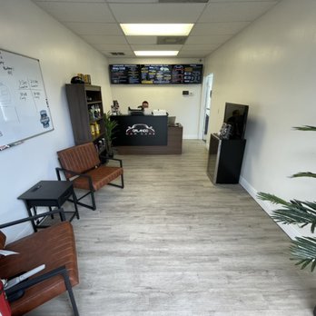 Ideal Detail Service - Waiting Room - Auto Detailing Near Me