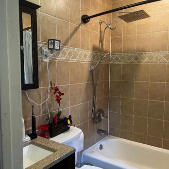 AB Bath Reglazing - Before: Bathroom - Refinishing Services Near Me AB Bath Reglazing - Before: Bathroom - Refinishing Services Near Me