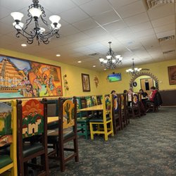 Azteca Family Mexican Restaurant - Festive interior