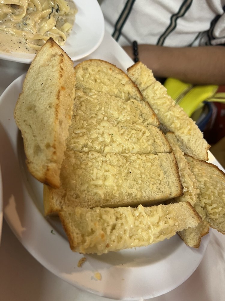 Food from Monarca Pasta & Grill