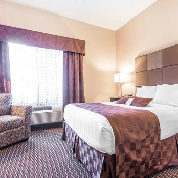 Comfort Suites - Hotels Near Me - Kelowna, British Columbia Comfort Suites - Hotels Near Me - Kelowna, British Columbia