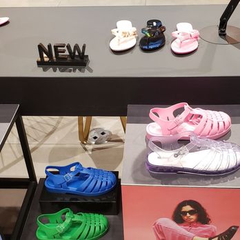 Melissa - Shoe Stores Near Me - Sunrise, Florida Melissa - Shoe Stores Near Me - Sunrise, Florida