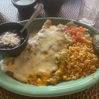 Vaquero's Cafe and Cantina - Enchiladas Vaqueras (Boiled) Chicken, Ground Beef and Cheese !  Black Beans and Rice ! - Mexican Near Me - Austin, Texas