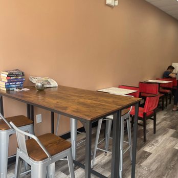 DB Breakfast - Inside - Coffee & Tea Near Me - Rutherford, New Jersey