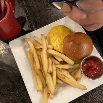 Hell's Kitchen - Kids Cheeseburger - New American Near Me - Minneapolis, Minnesota Hell's Kitchen - Kids Cheeseburger - New American Near Me - Minneapolis, Minnesota
