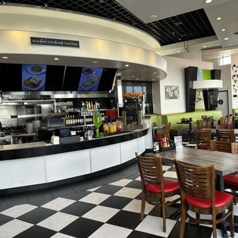 Vineyard Cafe - Breakfast & Brunch Near Me - Oxnard, California