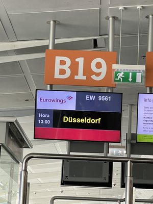 Tenerife South Airport by null