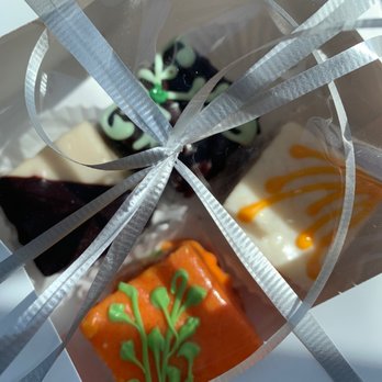 Olivera's Cake Gallery - Custom Cakes Near Me - Hemet, California
