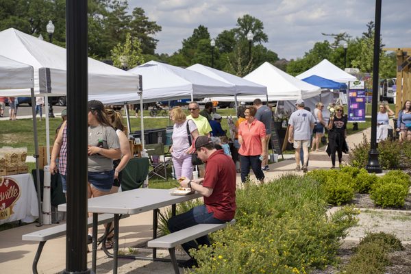 Fort Ben Farmers Market by null