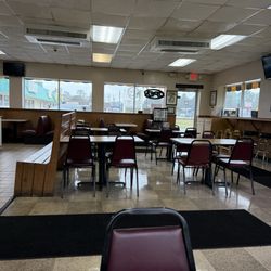 Baldinos Giant Jersey Subs - Interior