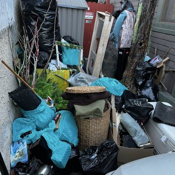 Vanessa’s Cleaning - This photo is a demonstration of this company's ability to organize. Everything put into garbage bags, from plants to $) electronics. - Home Cleaning Near Me Vanessa’s Cleaning - This photo is a demonstration of this company's ability to organize. Everything put into garbage bags, from plants to $) electronics. - Home Cleaning Near Me