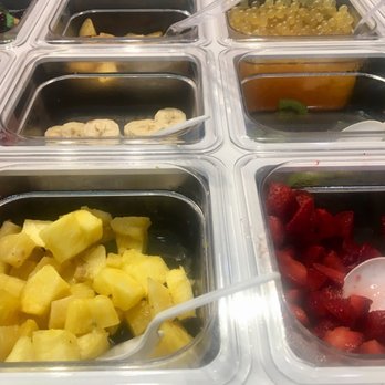 Shake 'n Swirl - Warm soggy fruit topping - Ice Cream & Frozen Yogurt Near Me - Whitestone, New York