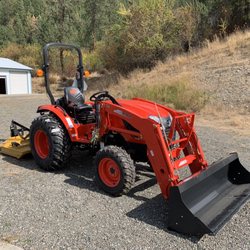 Hartill's Mountain Saw & Tractor - Kioti CK-2610 with bucket and brush mower. Awesome tractor!