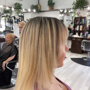 Salon by Spring - Hair Salons Near Me - Garden Grove, California