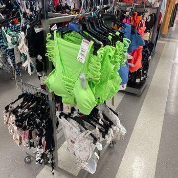 TJ MAXX - Updated January 2026 - 51 Photos & 68 Reviews - 2739 N Clark