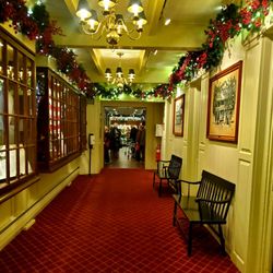 William Penn Inn - Corridor to the many dining rooms - 11/27/2025
