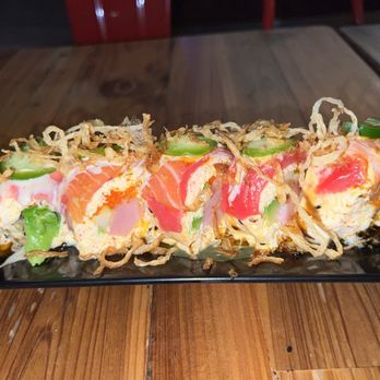 Ezze Sushi - Roll not on menu chef made for us - Sushi Bars Near Me - Glendora, California