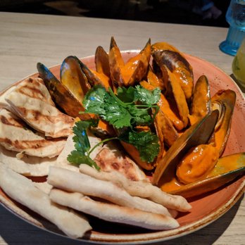 Herringbone Waikiki - Tikka mussells - Seafood Near Me - Honolulu, Hawaii