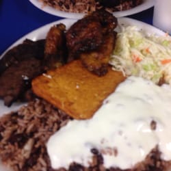 Carne asada, Gallo pinto, with crema, ensalada maduros and queso frito!