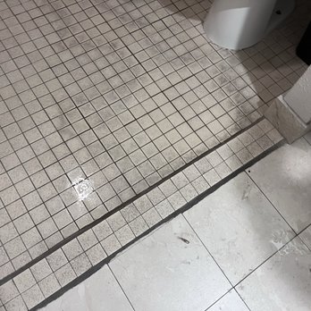 Rodeway Inn & Suites - Water flooding due to poor remodeling - Hotels Near Me - Corona, California Rodeway Inn & Suites - Water flooding due to poor remodeling - Hotels Near Me - Corona, California