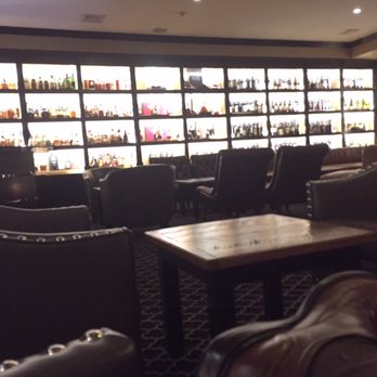 Le Malt Lounge - Upscale interior of Le Malt!! - Tapas Bars Near Me - Colonia, New Jersey