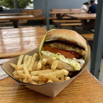 Neptune's Net - So so Crab Cake Burger - Seafood Near Me - Malibu, California