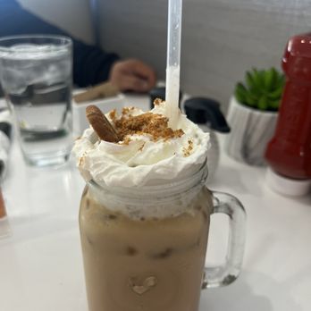 Eggsperts Cafe - Lotus butter cookie latte - Breakfast & Brunch Near Me - Orland Park, Illinois