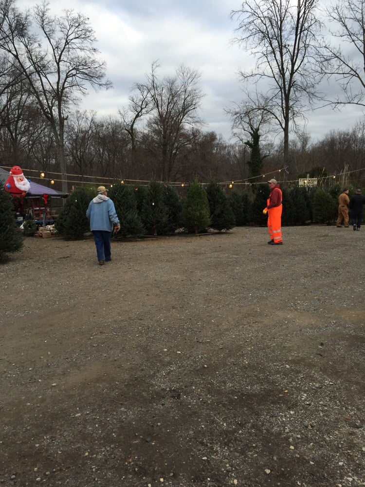 DUVALL’S PRODUCE FARMERS MARKET Updated September 2024 2846 Jessup Rd, Jessup, Maryland