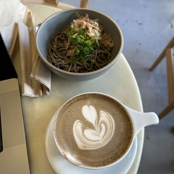 Scorpio Coffee - Höjicha Tea Latte, Cold Soba Noodles - Coffee & Tea Near Me - Sacramento, California