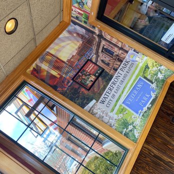 Applebee's Grill + Bar - 'the wait' - Sports Bars Near Me - Grand Rapids, Michigan