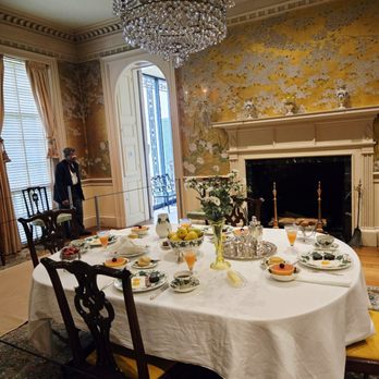 Bayou Bend Collection and Gardens - Dining room - Art Museums Near Me - Houston, Texas