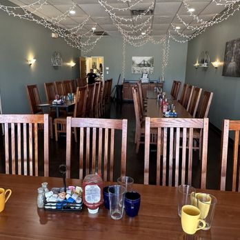 Egg It On Cafe - Very clean restaurant - Breakfast & Brunch Near Me - Broken Arrow, Oklahoma
