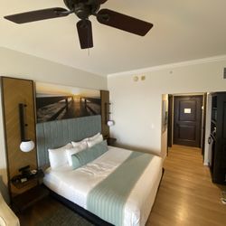 The Lucie - Oceanfront Balcony Room