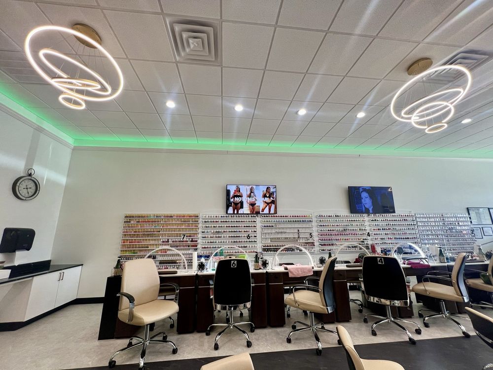 BINA NAILS & SPA Updated October 2024 1580 W Tucson St, Broken