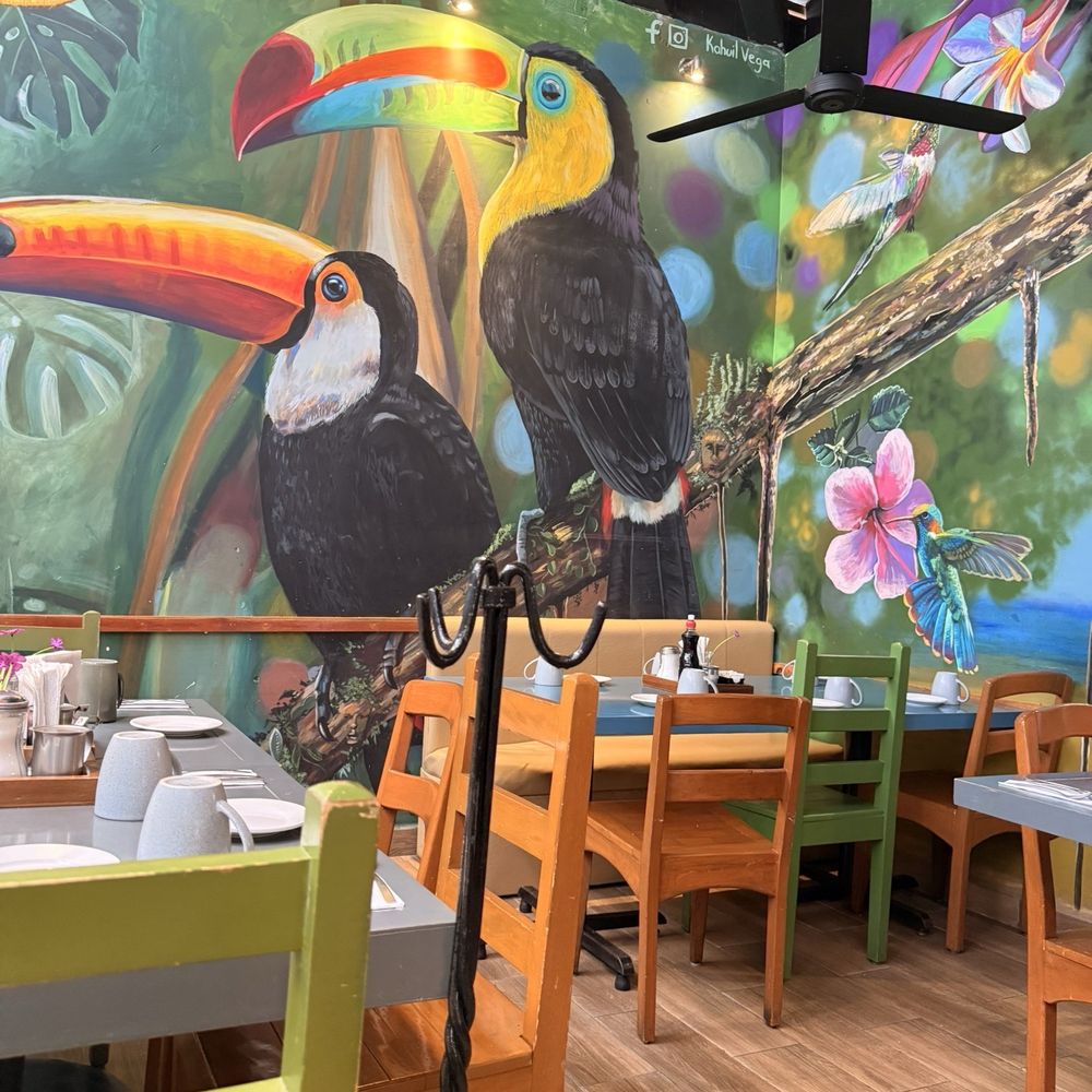 Fredy's Tucan - Dinning room - Bars Near Me - Puerto Vallarta, JAL Fredy's Tucan - Dinning room - Bars Near Me - Puerto Vallarta, JAL