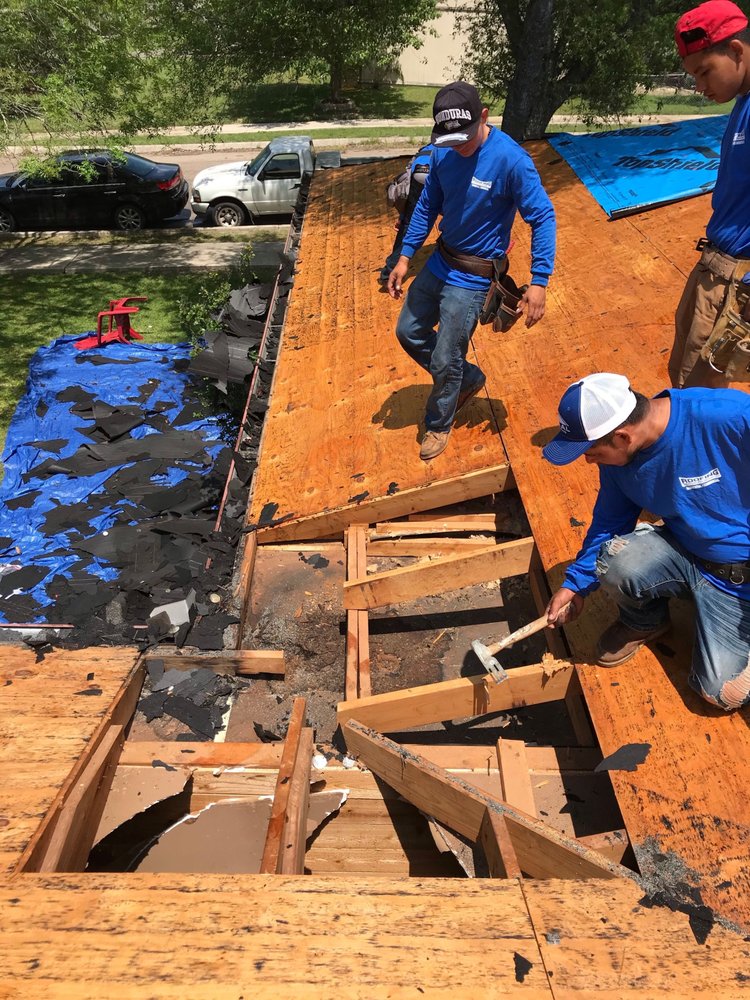 Slide of Roofing Services Now