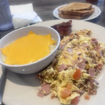 Killian Cafe & Grill - Breakfast & Brunch Near Me - Miami, Florida Killian Cafe & Grill - Breakfast & Brunch Near Me - Miami, Florida