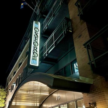 Oxford Hotel Bend - Coming "home" after dinner - Hotels Near Me - Bend, Oregon