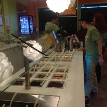 Peachwave - Ice Cream & Frozen Yogurt Near Me - Bronx, New York