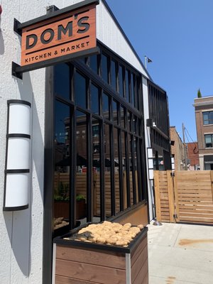 Dom's Kitchen & Market by null
