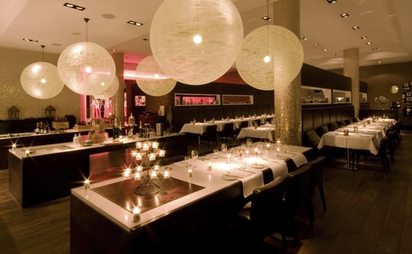 Radisson Blu Royal Hotel, Dublin by null