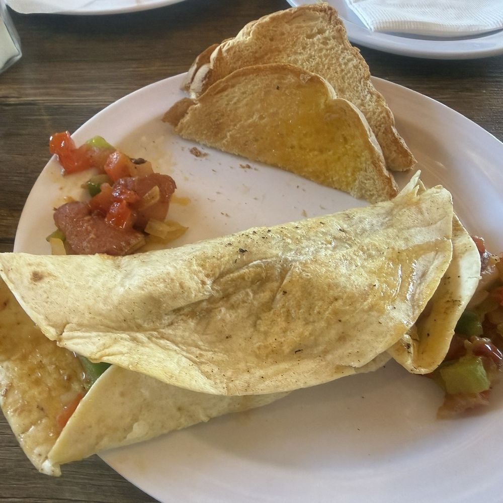 CC’s Cafe - Breakfast taco & toast - Breakfast & Brunch Near Me - Waller, Texas