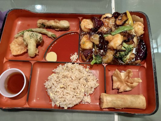 Oh Yeah Chinese Bistro by null