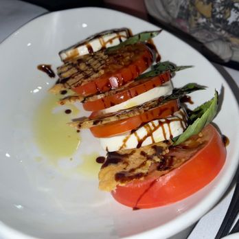 Amore - Wine Bars Near Me - Grand Ronde, Oregon Amore - Wine Bars Near Me - Grand Ronde, Oregon